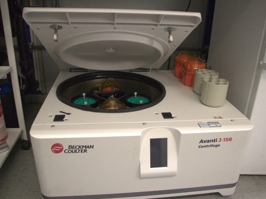 Centrifuge, Beckman Coulter Avanti J15R