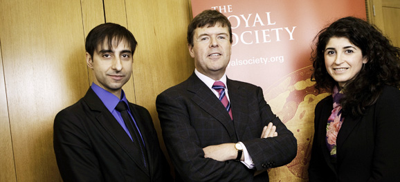 Dr Lorenzo Melchor and Dr Maria Vinci with Sutton and Cheam MP, Paul Burstow